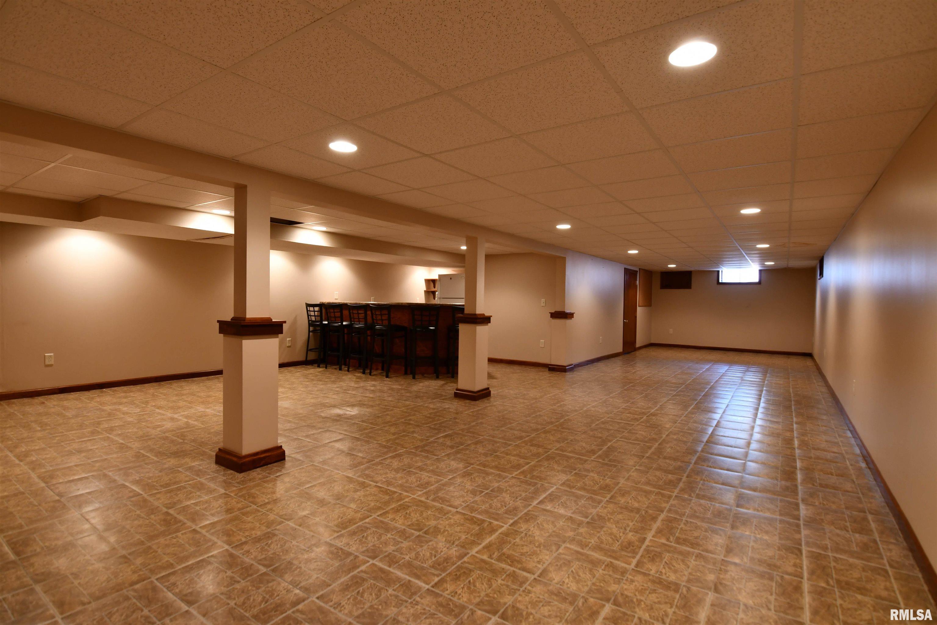 12 Diane Road Decatur, IL 62526 - Photo 36 of 40