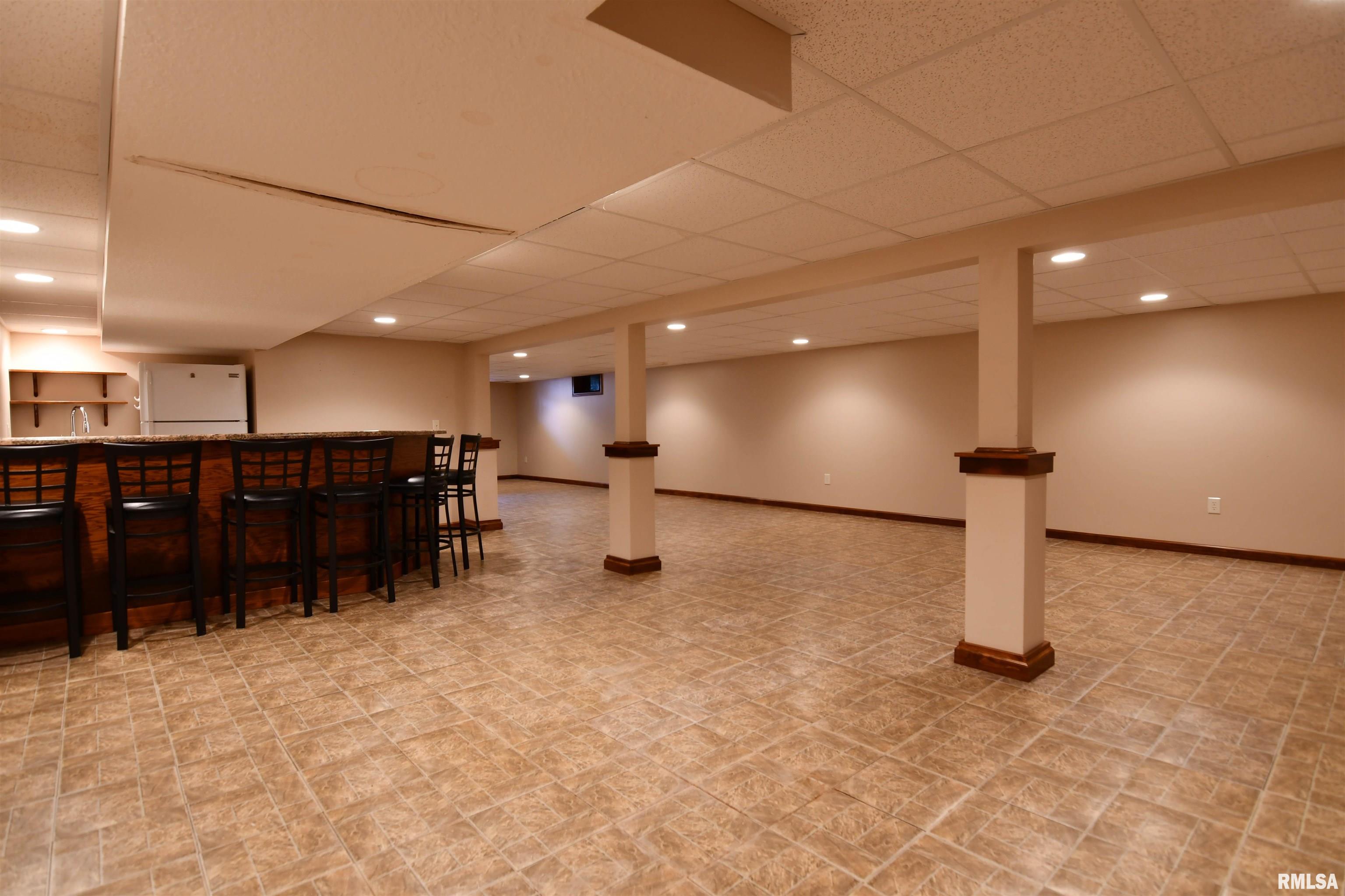 12 Diane Road Decatur, IL 62526 - Photo 37 of 40