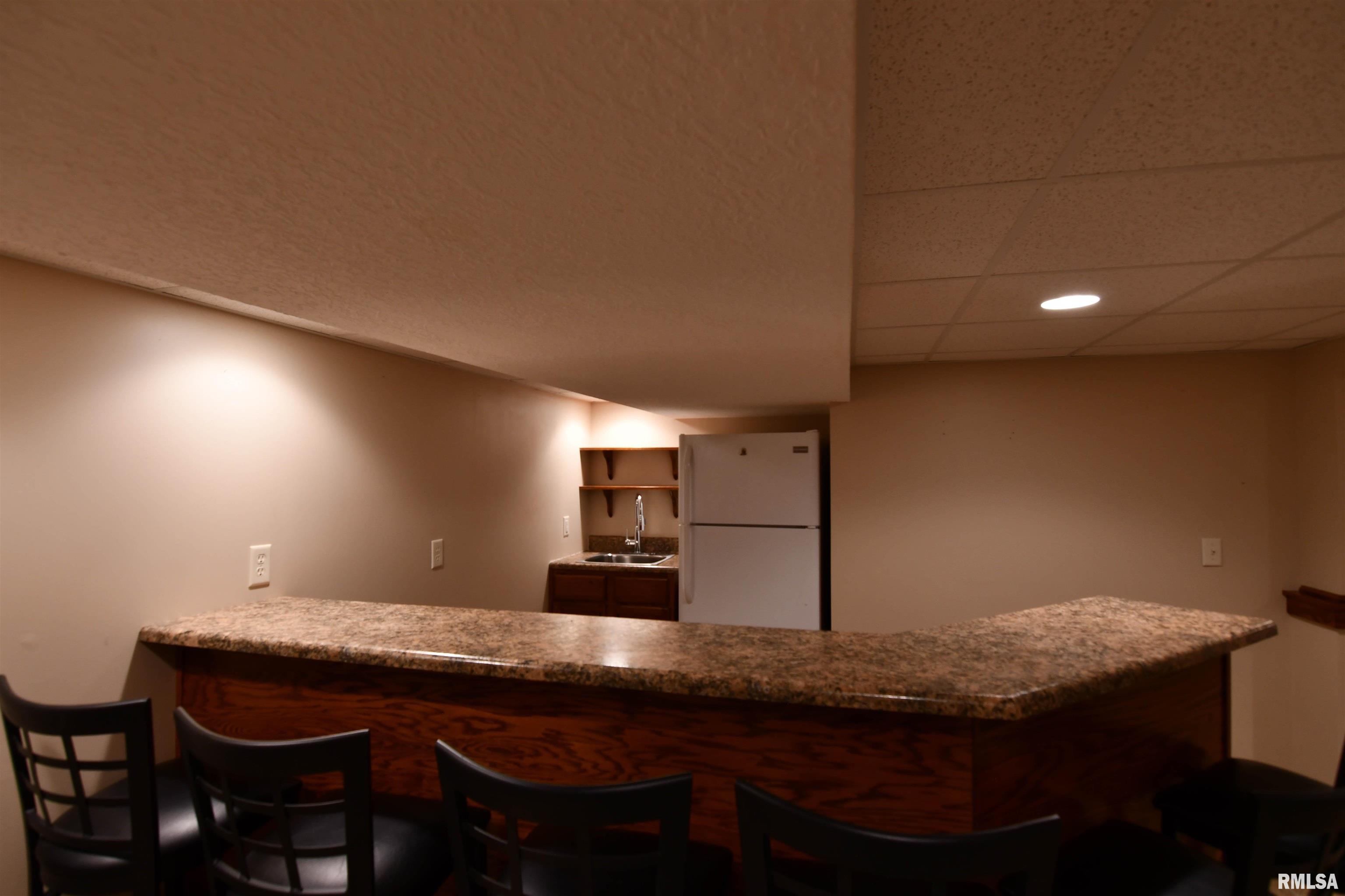 12 Diane Road Decatur, IL 62526 - Photo 39 of 40