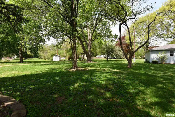 $174,900 | 12 Diane Road, Decatur, IL 62526