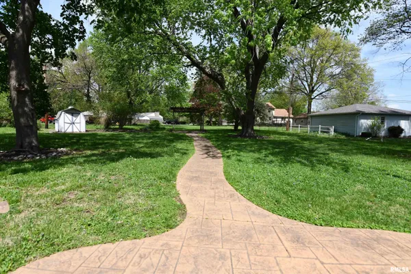 $174,900 | 12 Diane Road, Decatur, IL 62526