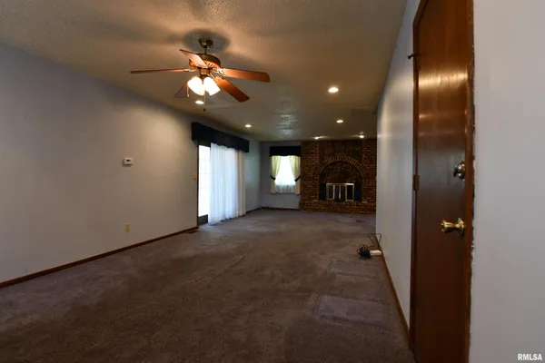 $174,900 | 12 Diane Road, Decatur, IL 62526