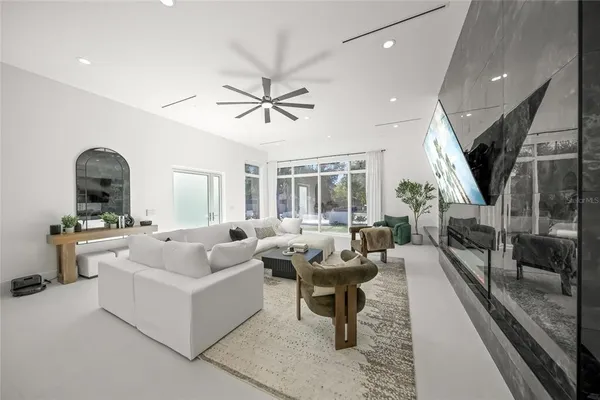 $12,000 | 3500 Bay Shore Road, Sarasota, FL 34234