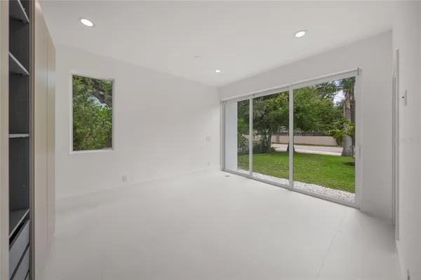 $12,000 | 3500 Bay Shore Road, Sarasota, FL 34234