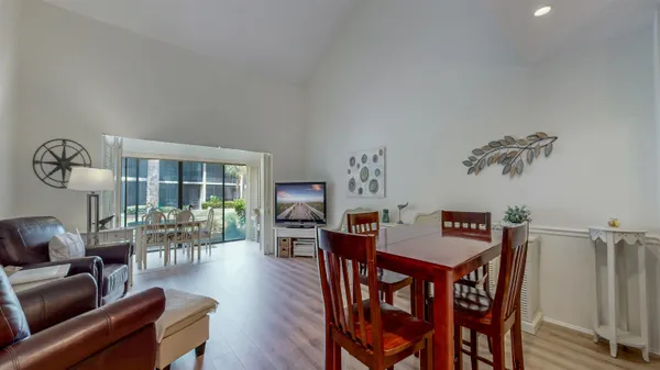 $549,900 | 82 Village Las Palmas Circle, St. Augustine, FL 32080