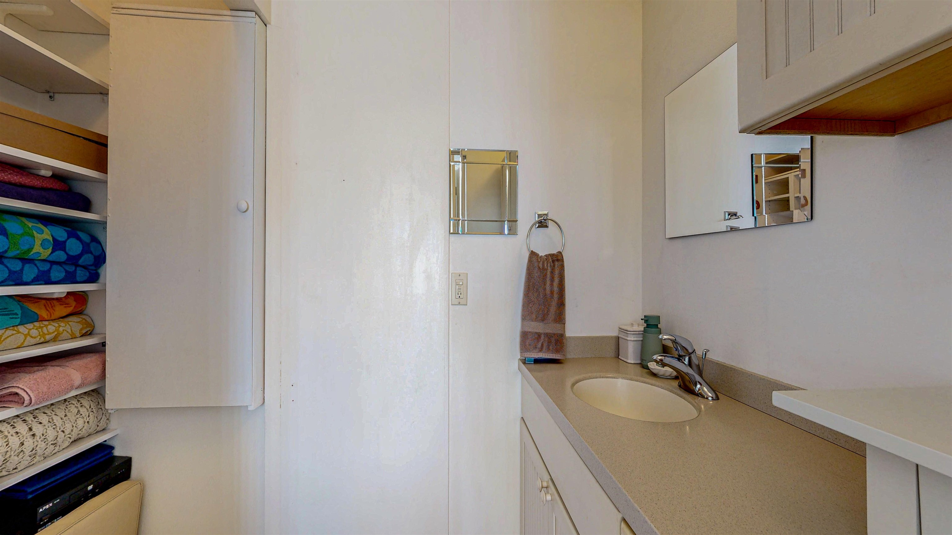82 Village Las Palmas Circle St. Augustine, FL 32080 - Photo 51 of 58 Bathroom with vanity