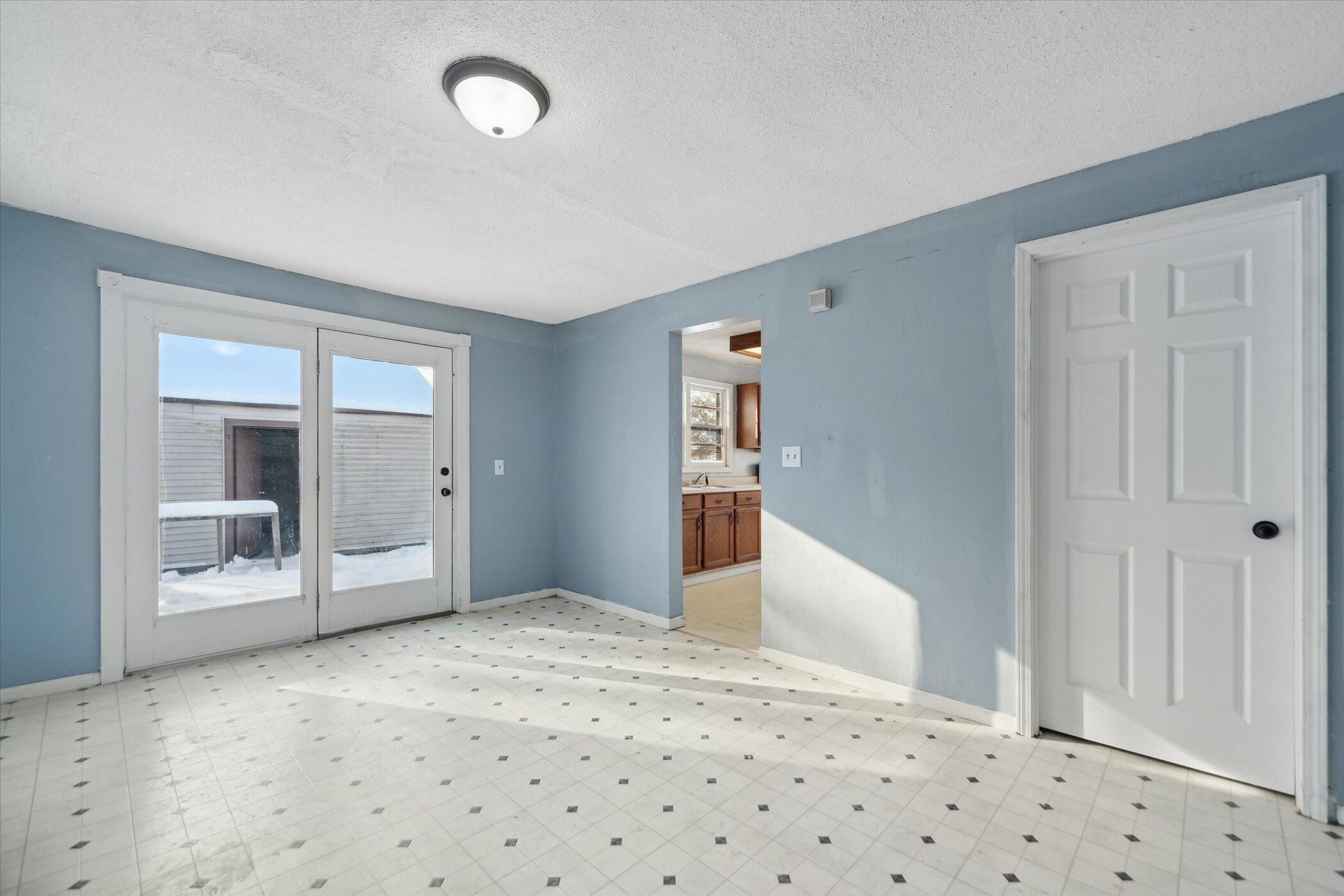 184 Morgan Road Battle Creek, MI 49017 - Photo 12 of 31 12-184-O-Dr-N-Battle-Creek-MI-49017-Wind