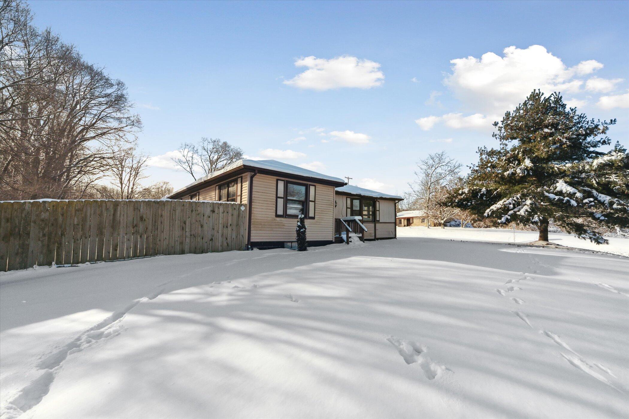 184 Morgan Road Battle Creek, MI 49017 - Photo 2 of 31 02-184-O-Dr-N-Battle-Creek-MI-49017-Wind