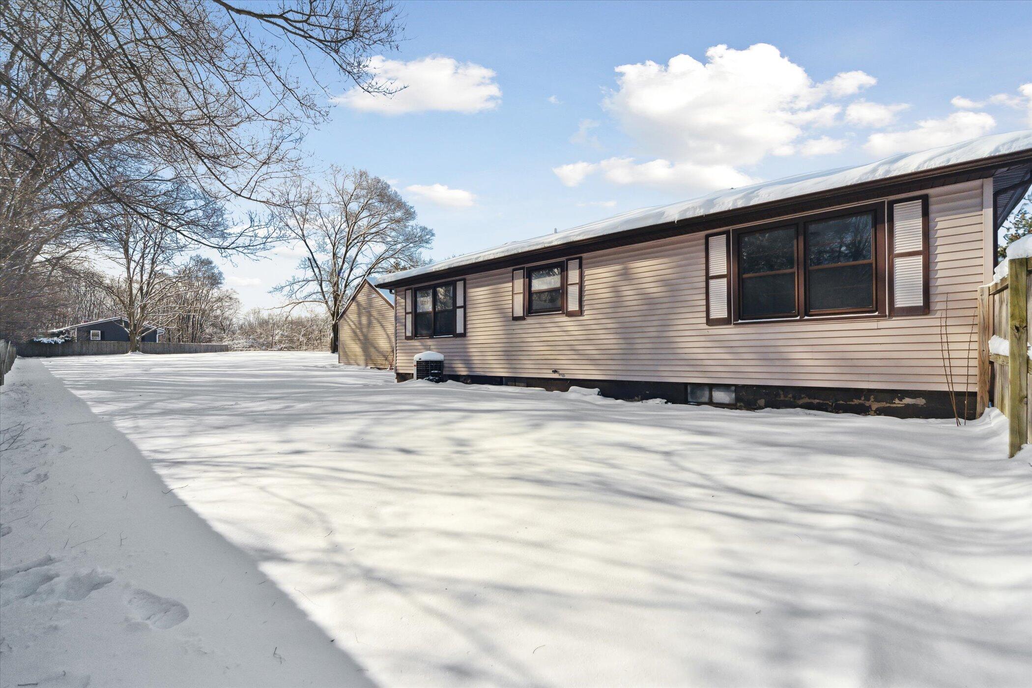 184 Morgan Road Battle Creek, MI 49017 - Photo 29 of 31 30-184-O-Dr-N-Battle-Creek-MI-49017-Wind