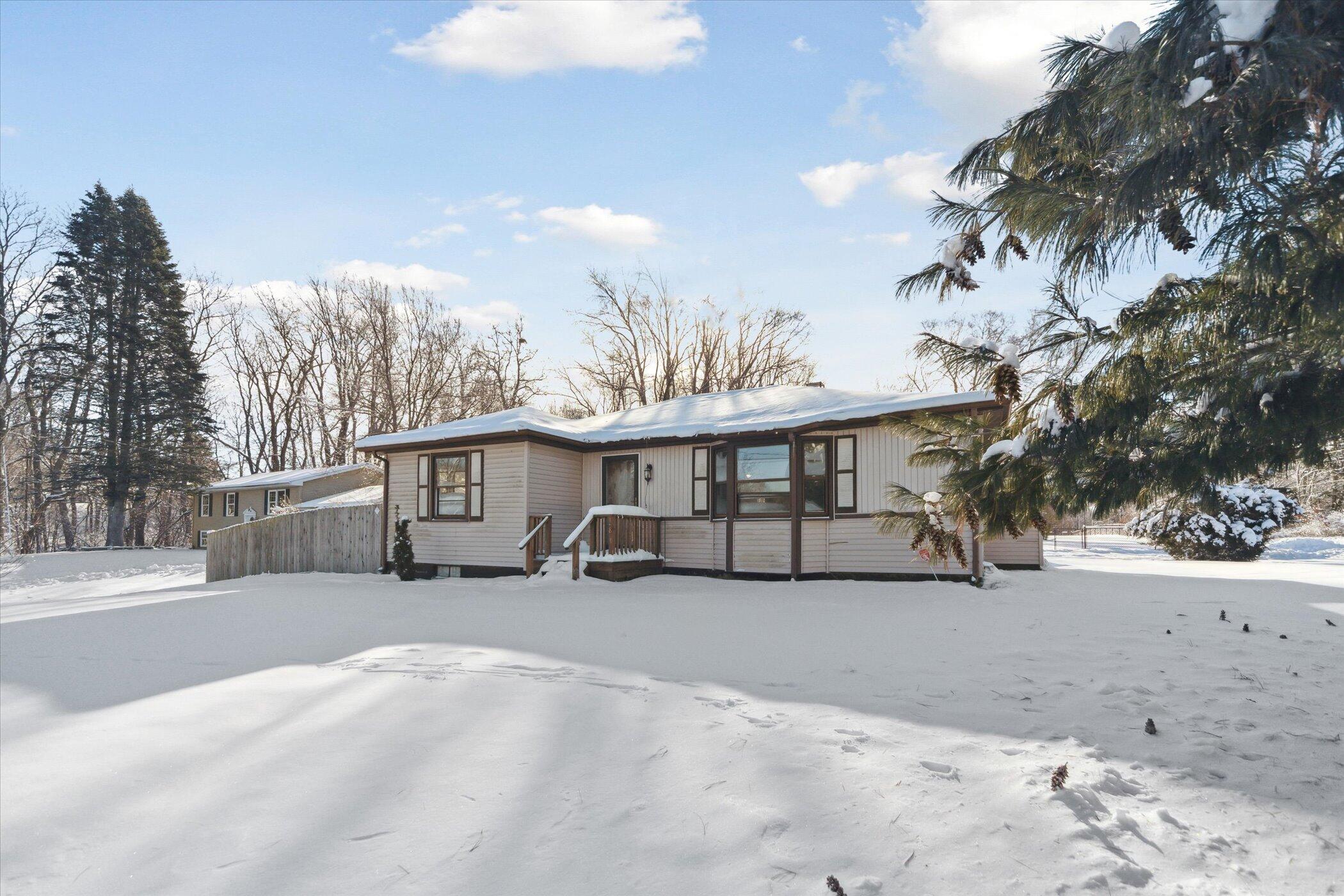 184 Morgan Road Battle Creek, MI 49017 - Photo 4 of 31 04-184-O-Dr-N-Battle-Creek-MI-49017-Wind