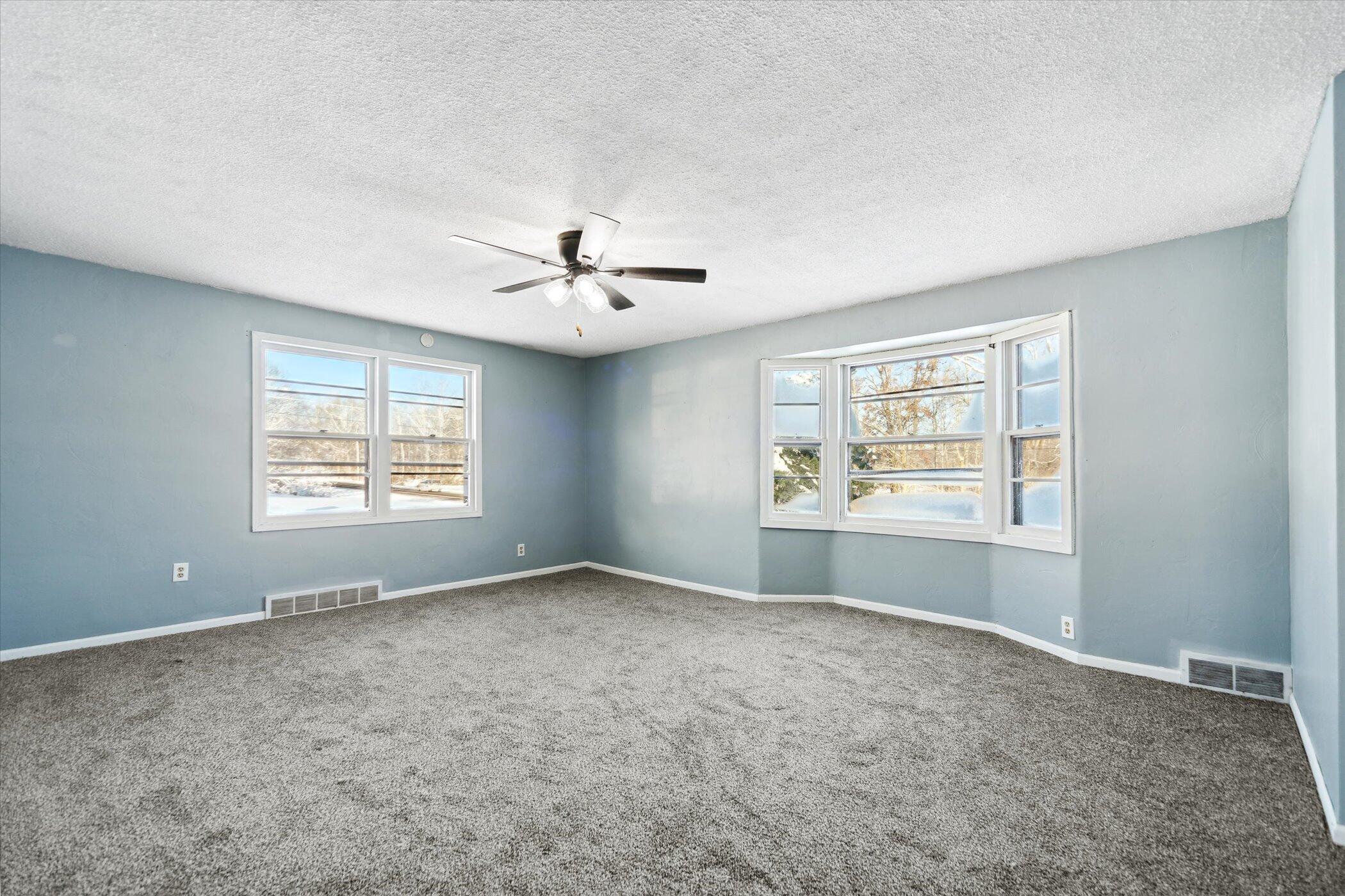 184 Morgan Road Battle Creek, MI 49017 - Photo 9 of 31 09-184-O-Dr-N-Battle-Creek-MI-49017-Wind
