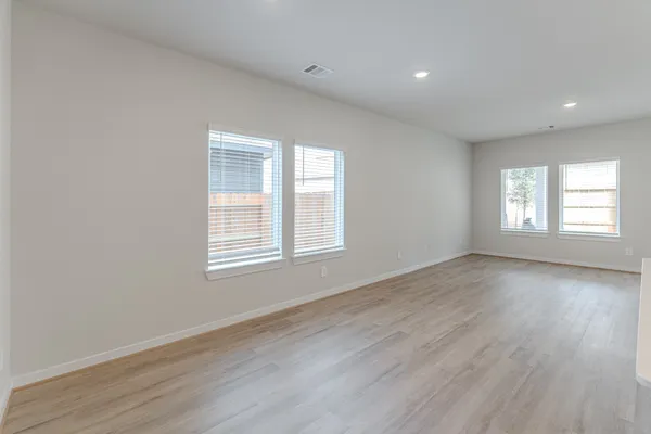 $2,275 | 6812 Hart Oak Court, Conroe, TX 77304