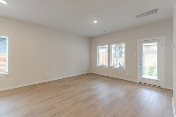 $2,275 | 6812 Hart Oak Court, Conroe, TX 77304