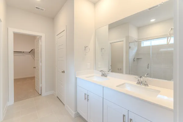 $2,275 | 6812 Hart Oak Court, Conroe, TX 77304