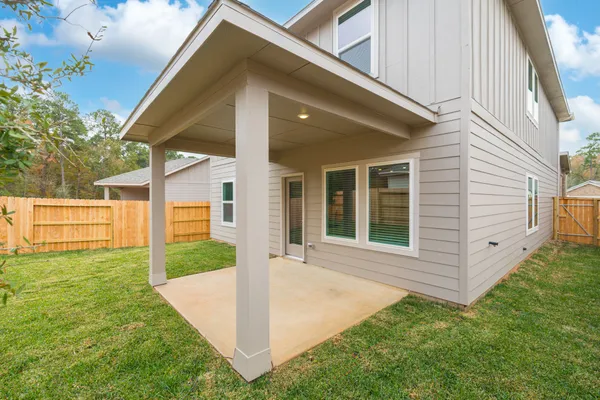 $2,275 | 6812 Hart Oak Court, Conroe, TX 77304