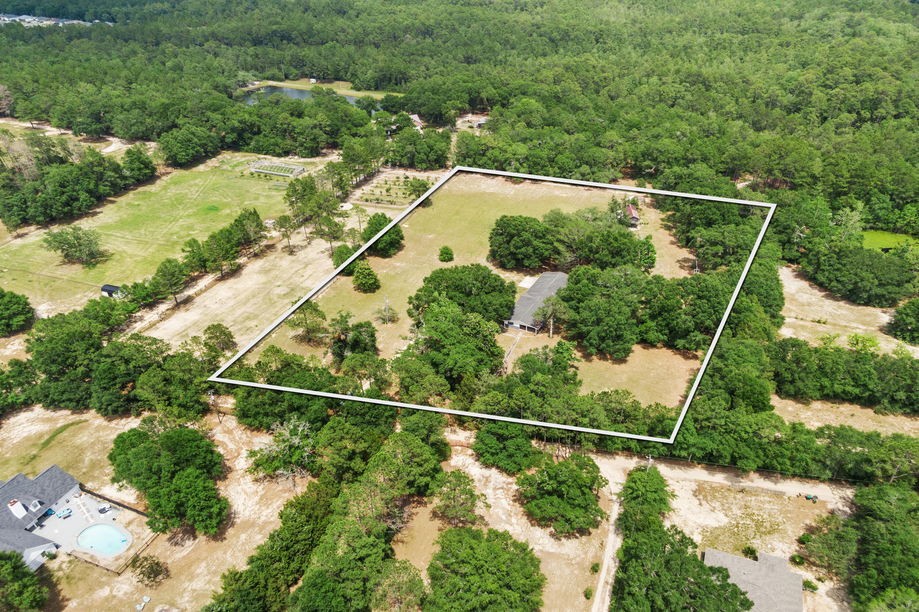 540 John King Road Crestview, FL 32539 - Photo 19 of 59 a view of a yard