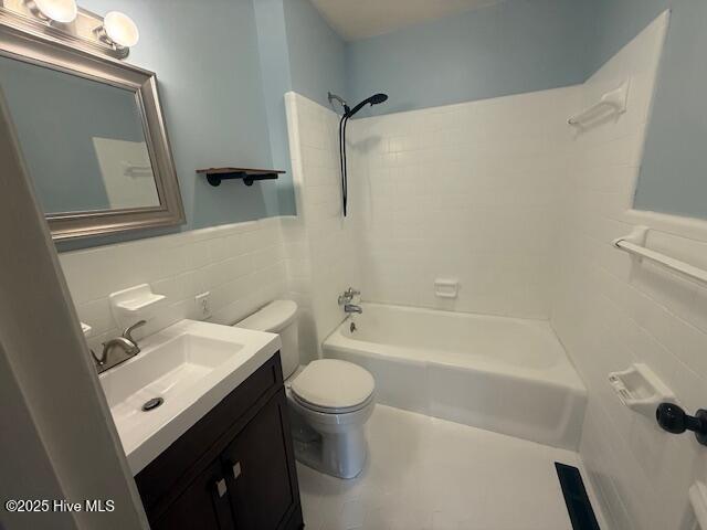 131 Cedar Circle Washington, NC 27889 - Photo 7 of 12 Hall Bath