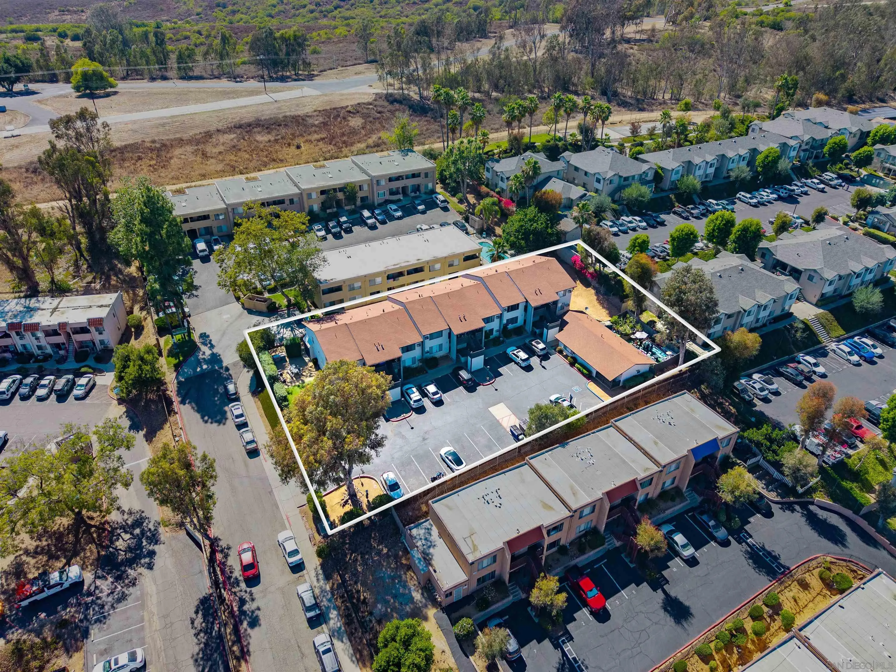 725 Alturas Lane Fallbrook, CA 92028 - Photo 2 of 34 an aerial view of a city