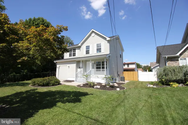 a house view with a outdoor space