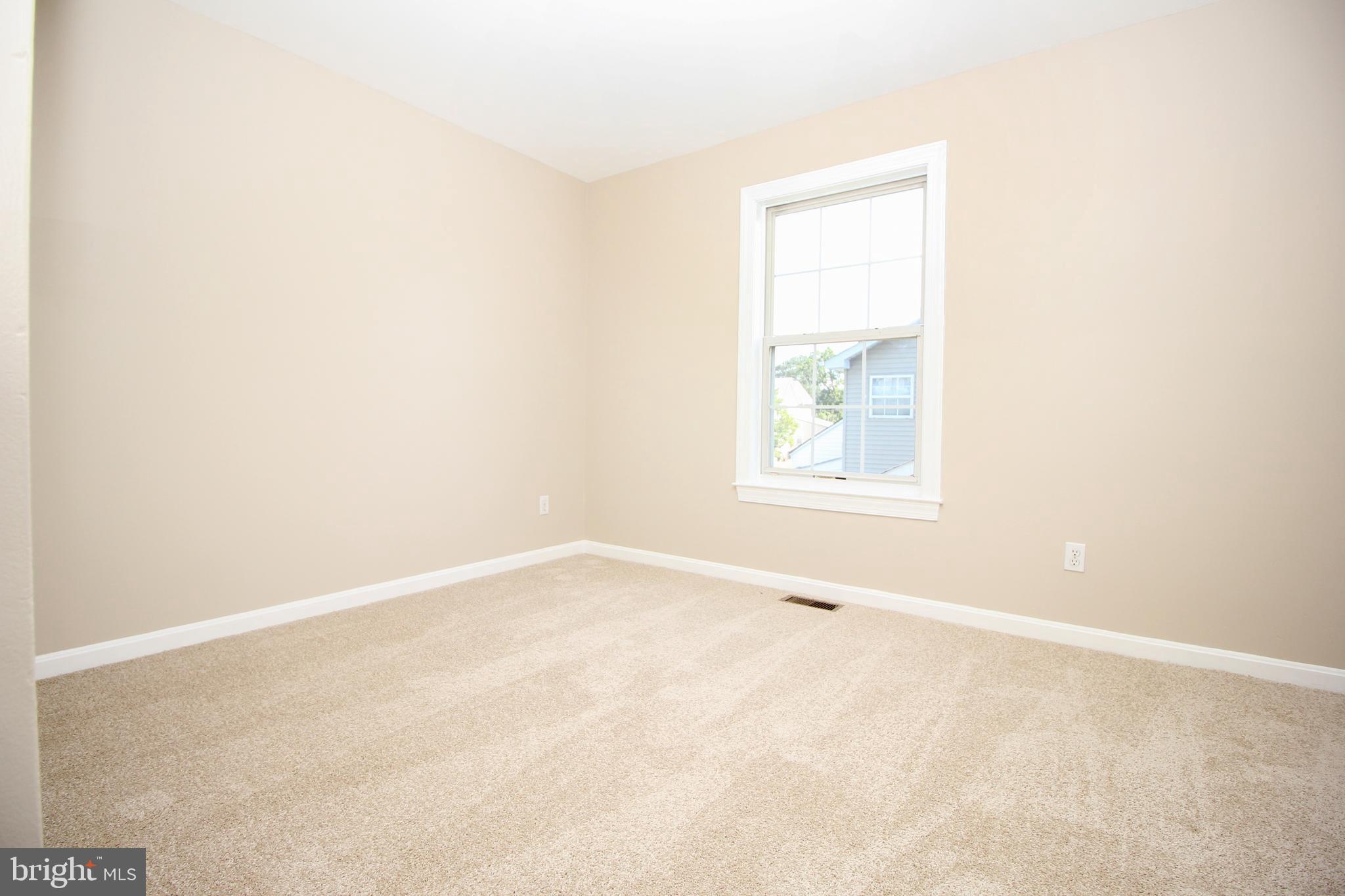 801 Taylor Street Riverside, NJ 08075 - Photo 15 of 34 an empty room with windows