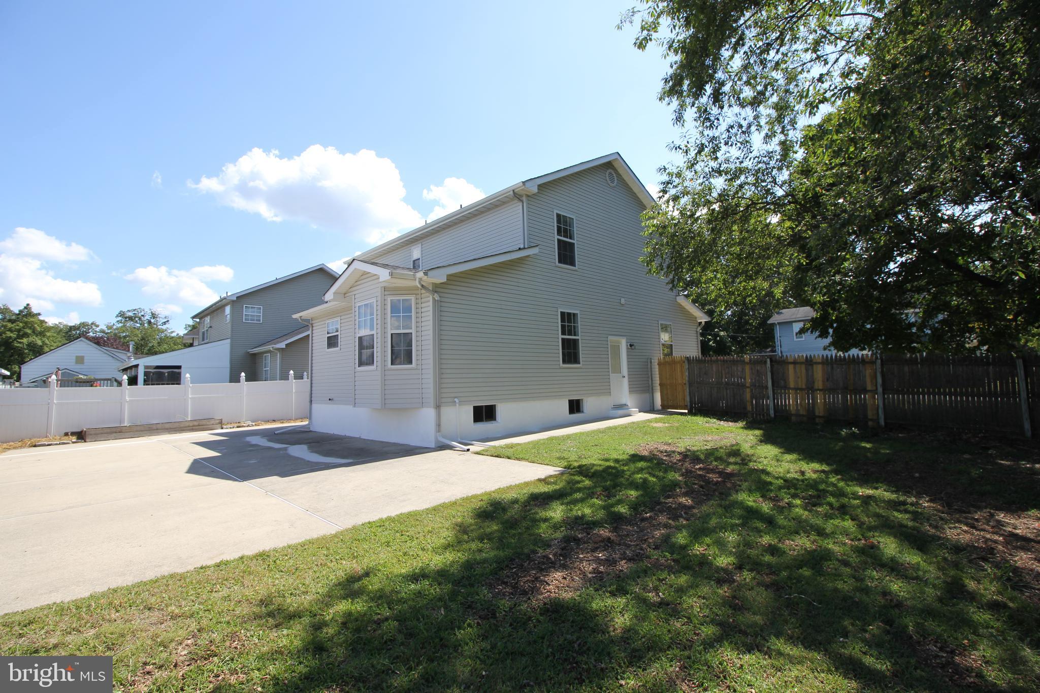 801 Taylor Street Riverside, NJ 08075 - Photo 31 of 34 a bathroom with a sink and mirror