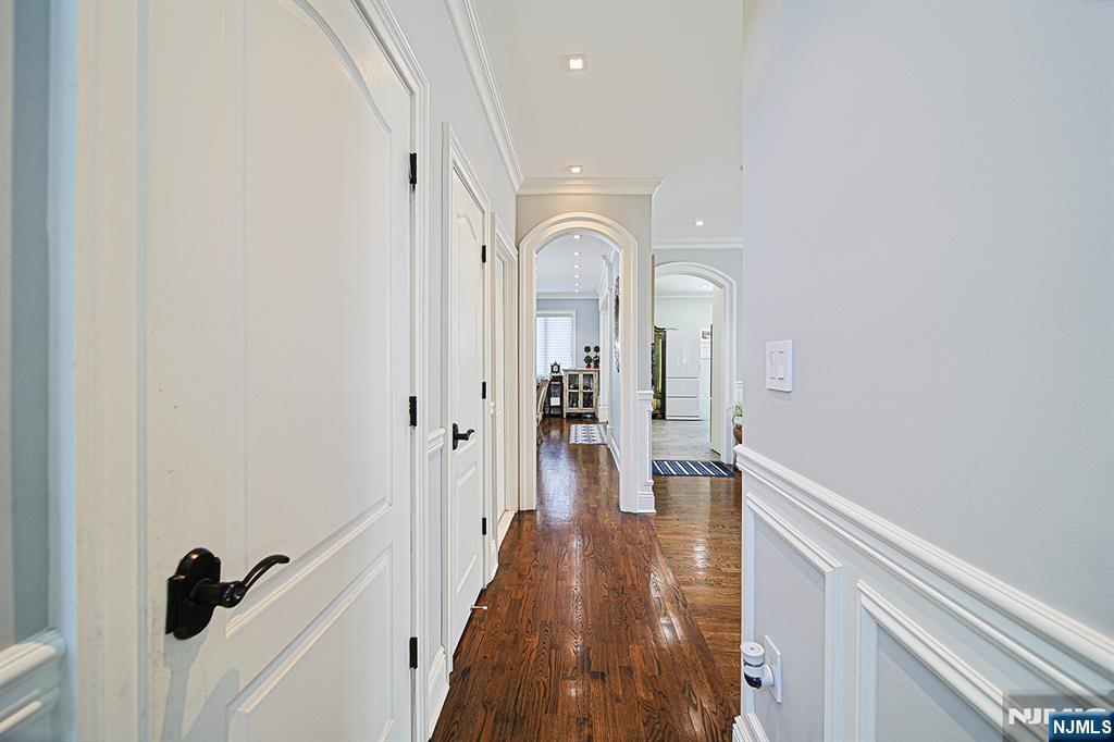 897 Virgil Avenue Ridgefield, NJ 07657 - Photo 20 of 50