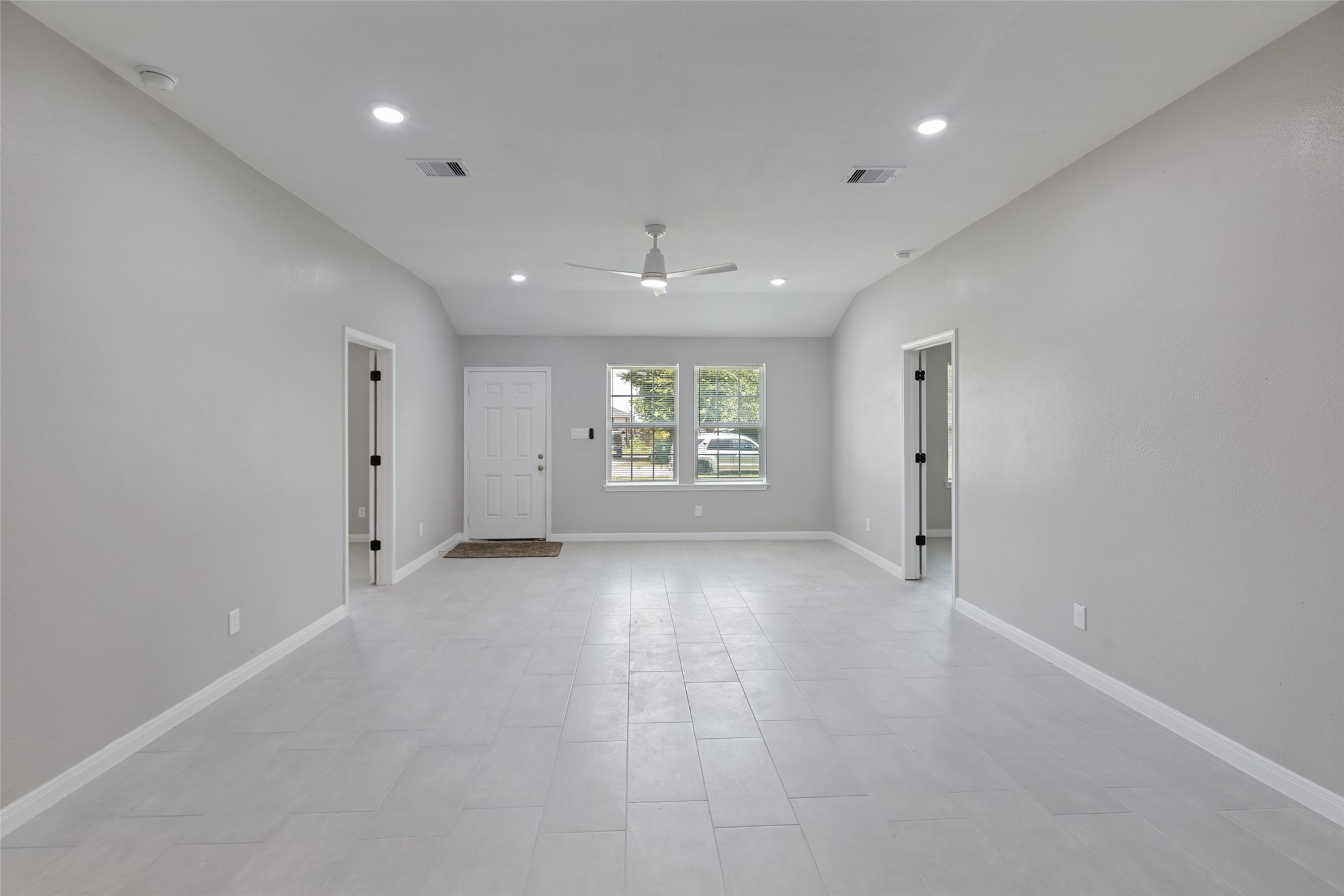 5034 Nassau Road Houston, TX 77021 - Photo 5 of 19