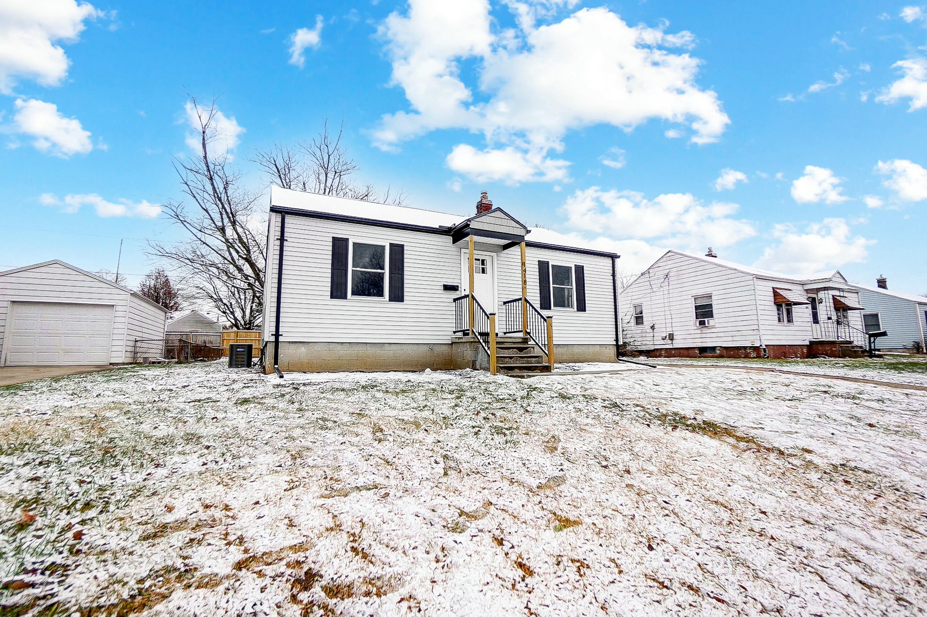 1418 Amherst Road Springfield, OH 45504 - Photo 4 of 31 Gallery Image 4