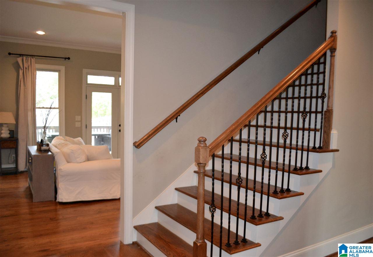 531 Greenbrier Way Birmingham, AL 35244 - Photo 6 of 49