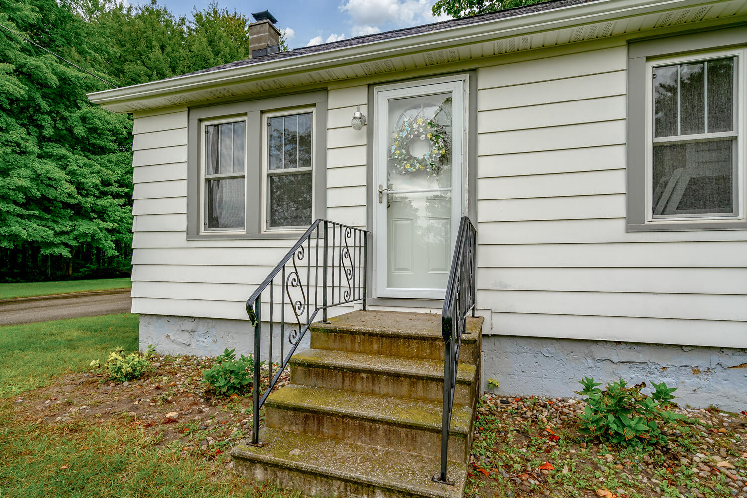 2591 West Thar Road Coloma, MI 49038 - Photo 27 of 36 WM2591thar-43
