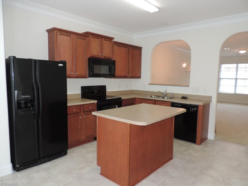 3760 Shadow Ridge Drive High Point, NC 27265 - Photo 6 of 15 Gallery Image 6