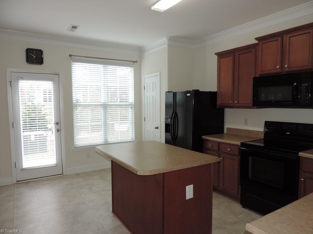3760 Shadow Ridge Drive High Point, NC 27265 - Photo 7 of 15 Gallery Image 7