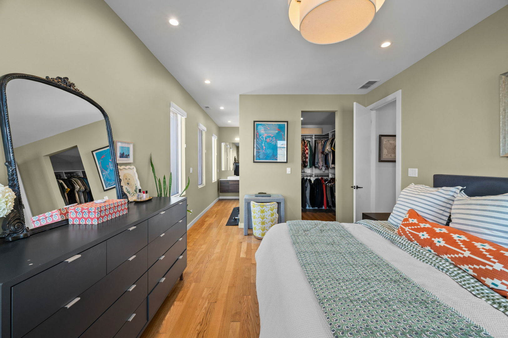 2016 West Rice Street, Unit 202 Chicago, IL 60622 - Photo 15 of 20