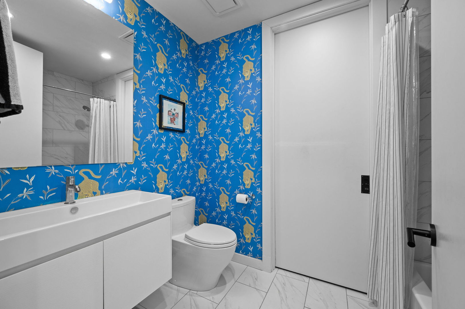 2016 West Rice Street, Unit 202 Chicago, IL 60622 - Photo 19 of 20