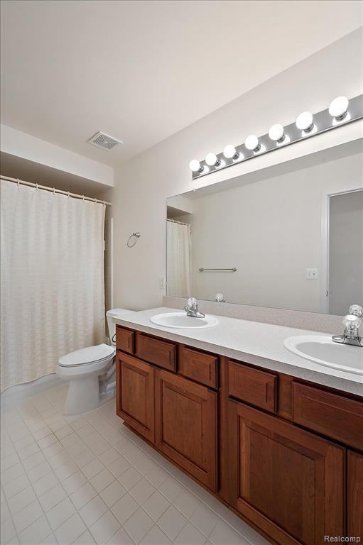 1043 Moran Drive Rochester, MI 48307 - Photo 29 of 48 Gallery Image 29