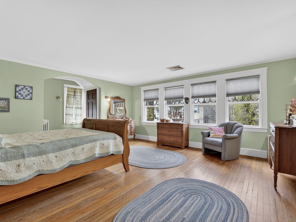44 Hemlock Street Needham, MA 02492 - Photo 19 of 31