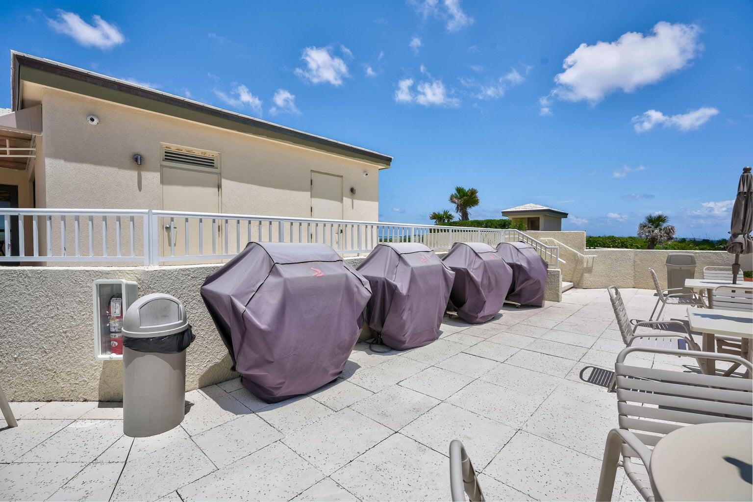 5510 North Ocean Drive, Unit 17D Singer Island, FL 33404 - Photo 54 of 57 20210409115636780854000000-o