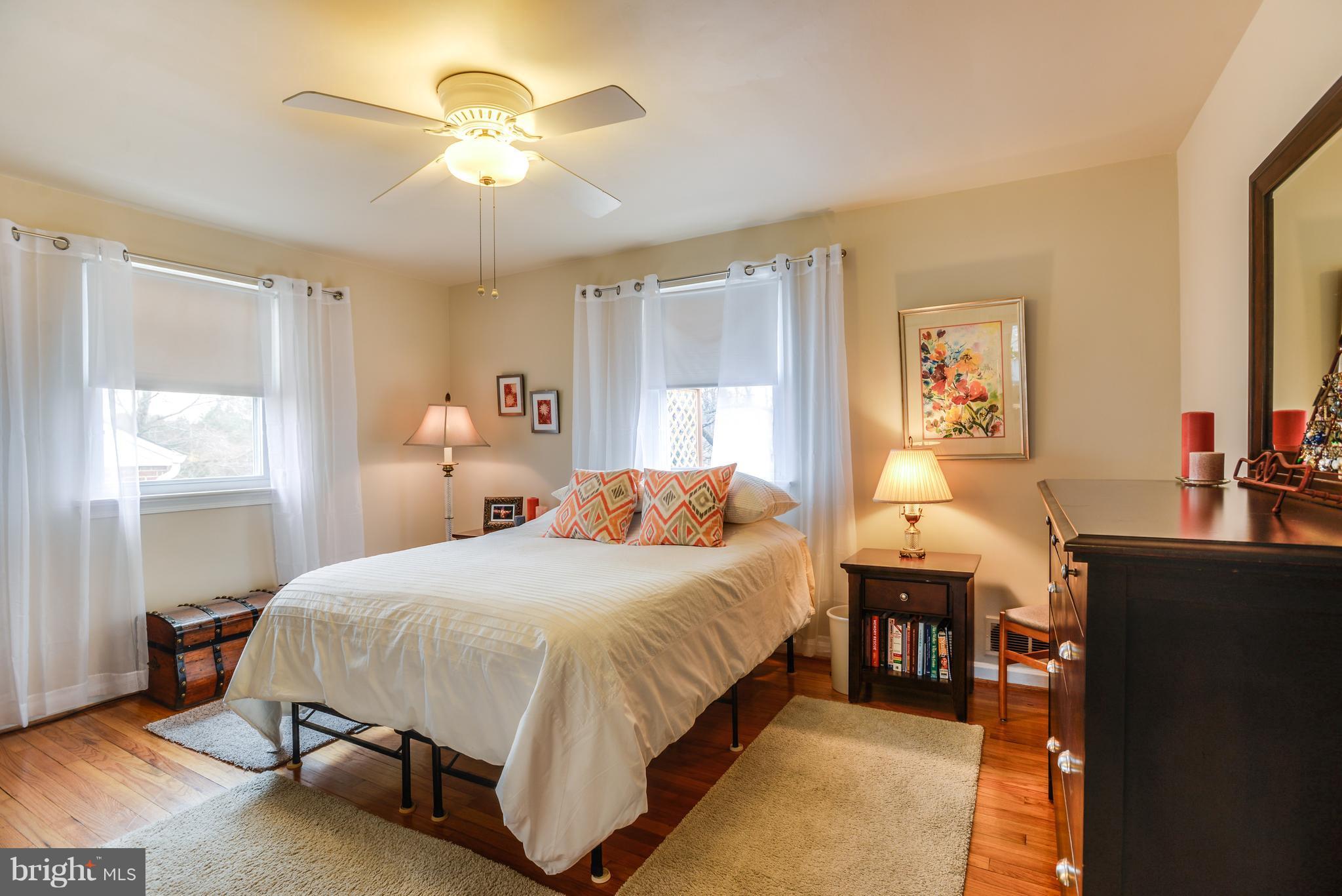 2406 Hayden Drive Silver Spring, MD 20902 - Photo 14 of 30 Large pleasant master bedroom