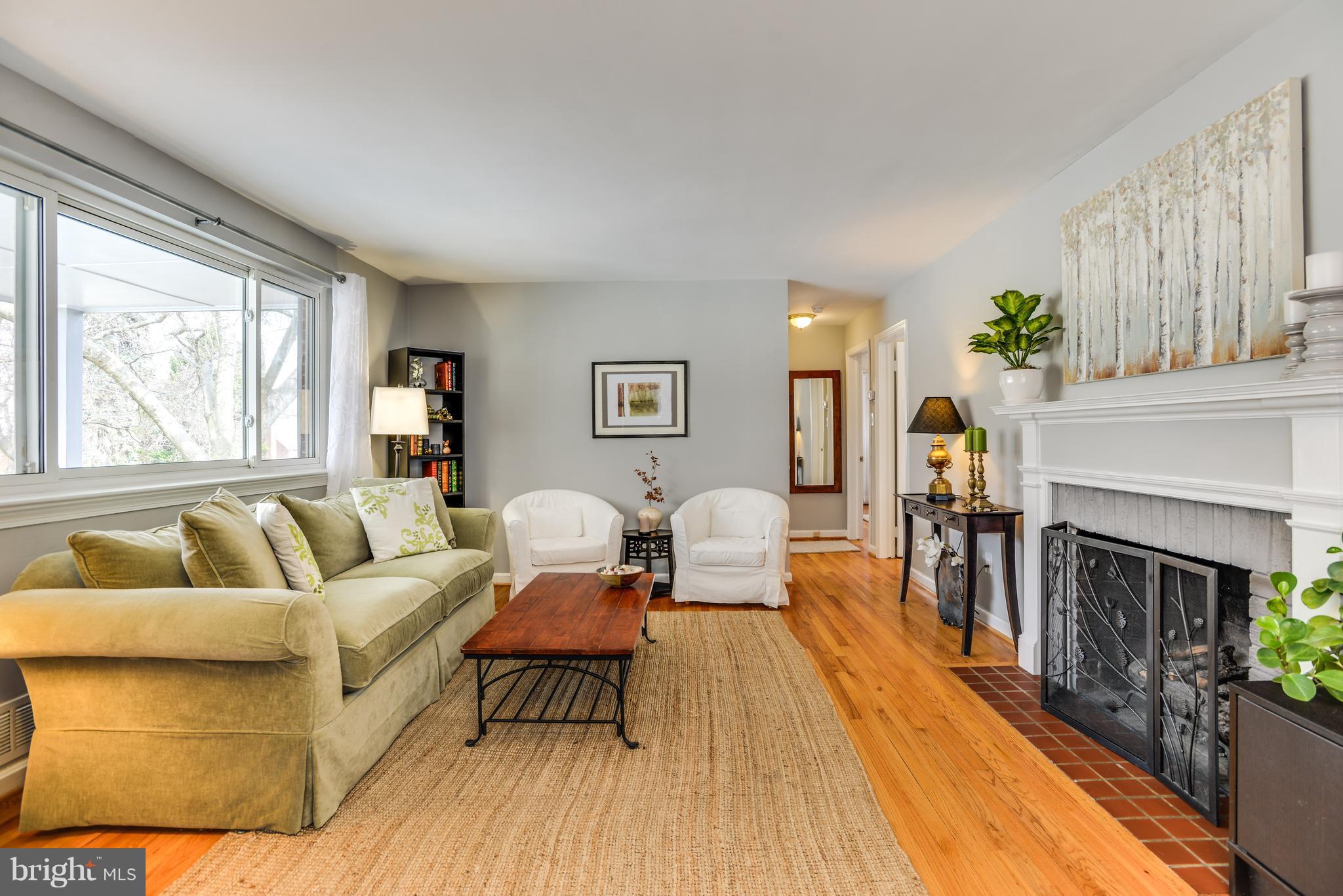 Pleasant living room