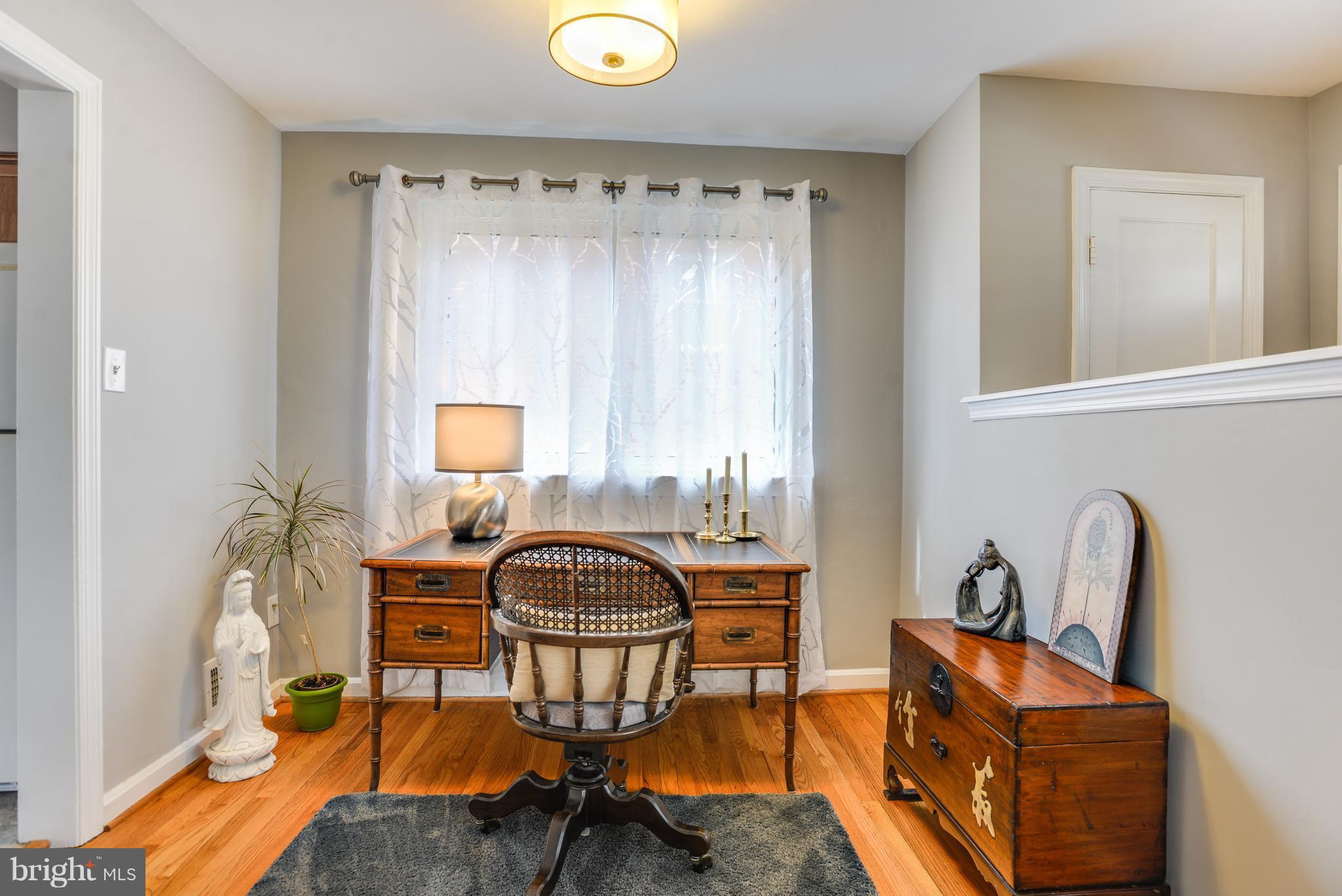2406 Hayden Drive Silver Spring, MD 20902 - Photo 9 of 30 Nook for adults or kids