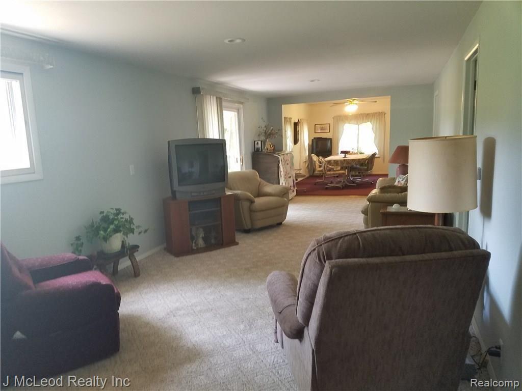 6975 Caine Road Vassar, MI 48768 - Photo 9 of 19