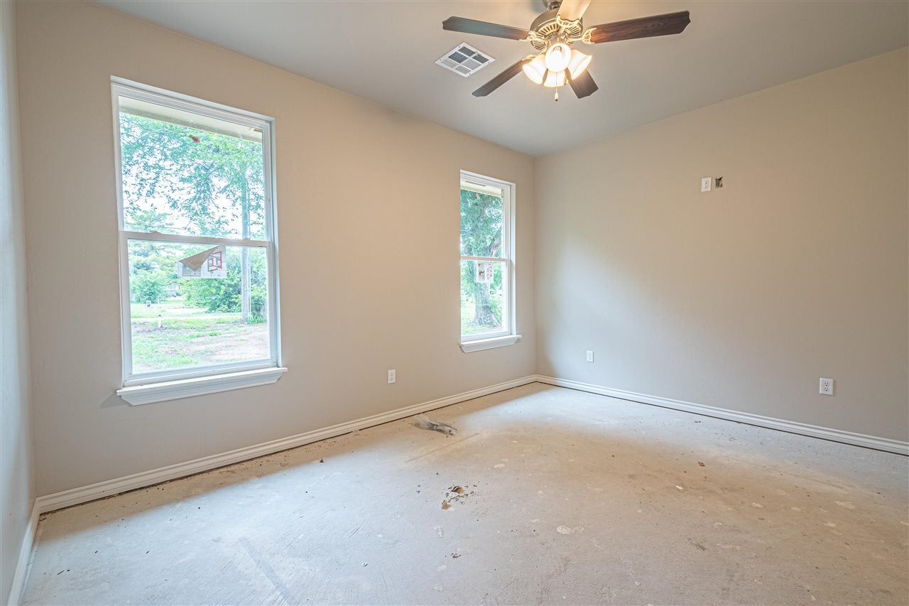 411 Grove Street Perry, OK 73077 - Photo 10 of 22 Gallery Image 10