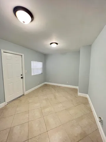 $1,400 | 508 57th Street, Unit 4, West Palm Beach, FL 33407