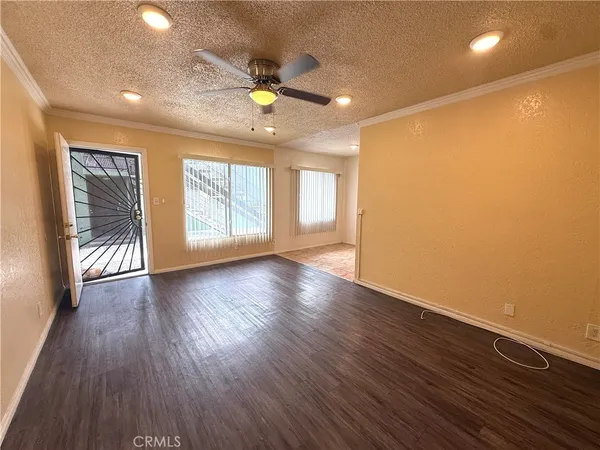 $1,625 | 10234 Woodworth Avenue, Unit 2, Inglewood, CA 90303