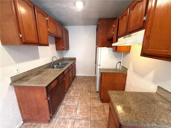 $1,625 | 10234 Woodworth Avenue, Unit 2, Inglewood, CA 90303