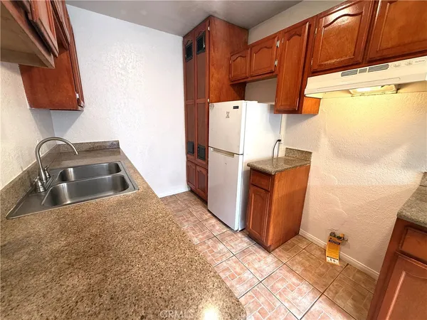 $1,625 | 10234 Woodworth Avenue, Unit 2, Inglewood, CA 90303