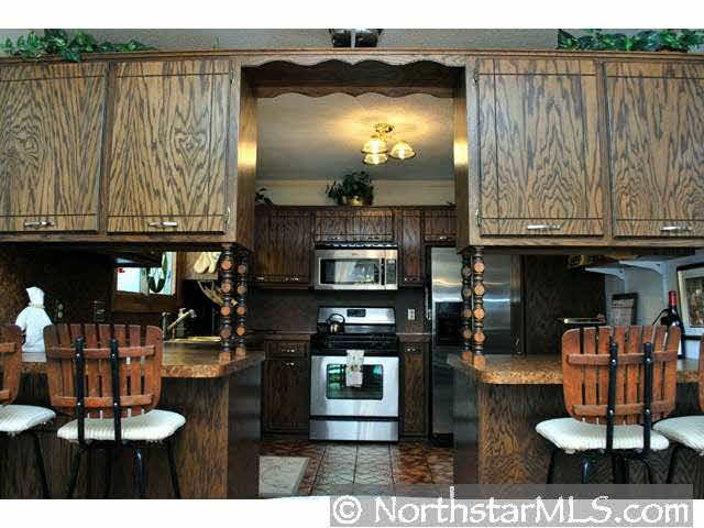 7581 Lakeside Road Northeast Fridley, MN 55432 - Photo 6 of 10