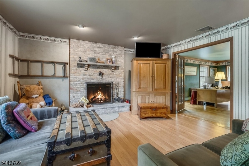 183 School House Road Oak Ridge, NJ 07438 - Photo 7 of 36