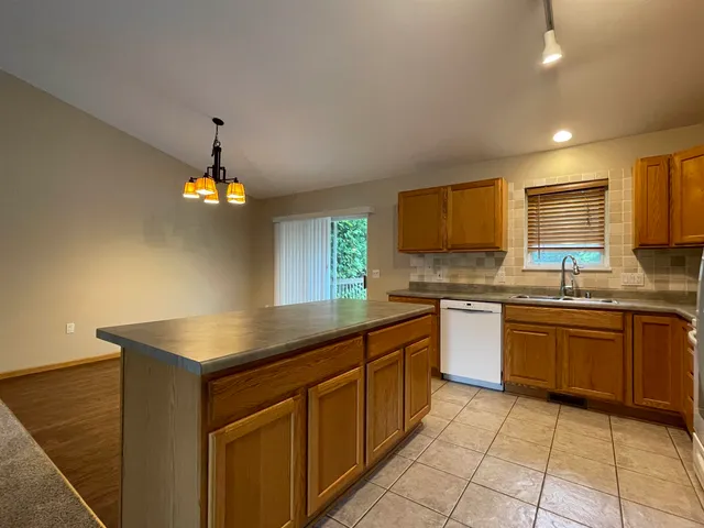 $2,975 | 6442 Urich Terrace, Madison, WI 53719