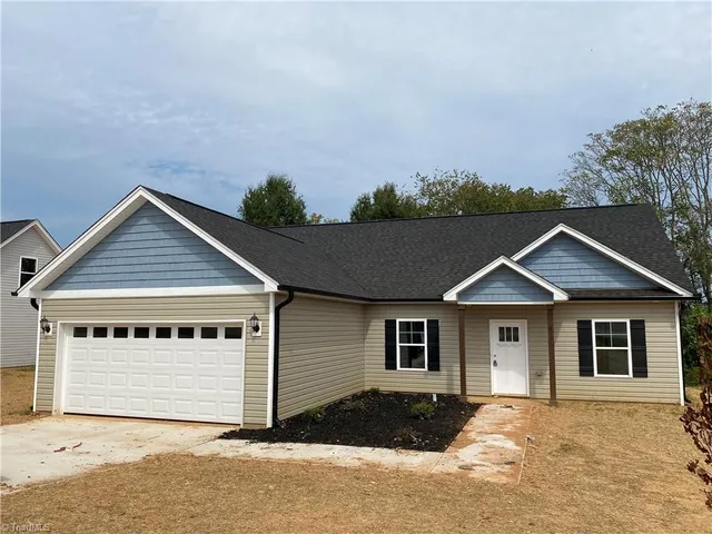 $306,999 | 411 East Lee Avenue, Yadkinville, NC 27055